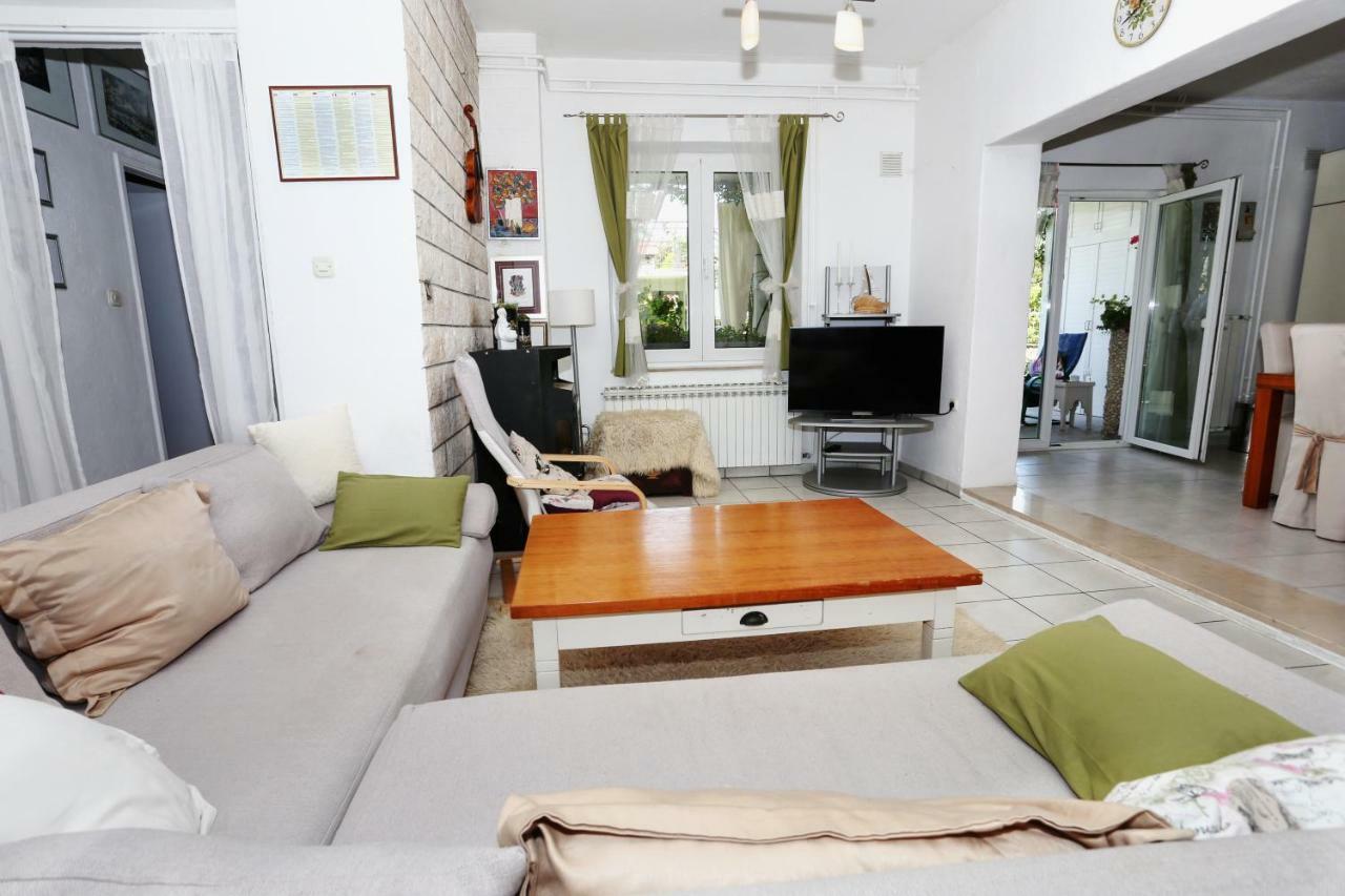 Apartments Rose Kaštela Eksteriør billede